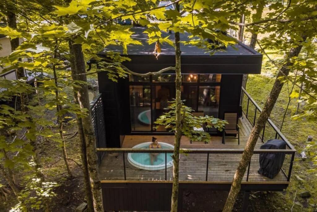 Cabin Sutton 252 - En Harmonie Avec La Nature! Villa Bagian luar foto